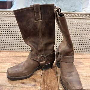 FRYE Boots Women 6 M Brown Leather Distressed Harness Biker Moto Cowgirl 77300q